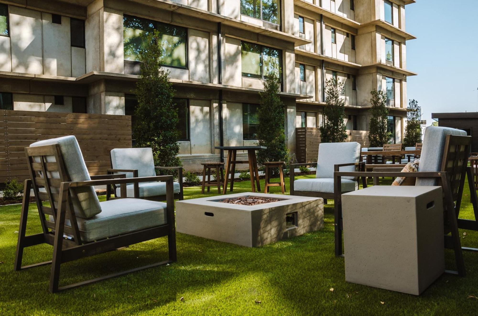 Brut Hotel Талса Экстерьер фото